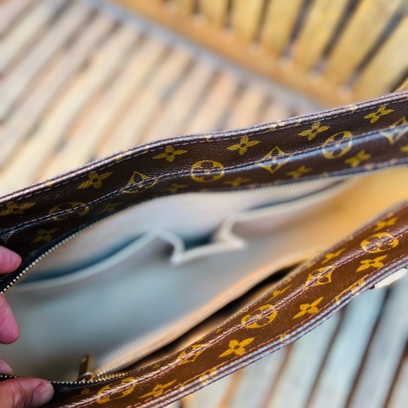 Luco Tote guaranteed Authentic ❌No offers pls❌ sold on my page - Picture 11 of 16